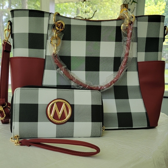 Michael Kors Black and White Checkered Shoulder Bag - Picture 1 of 10